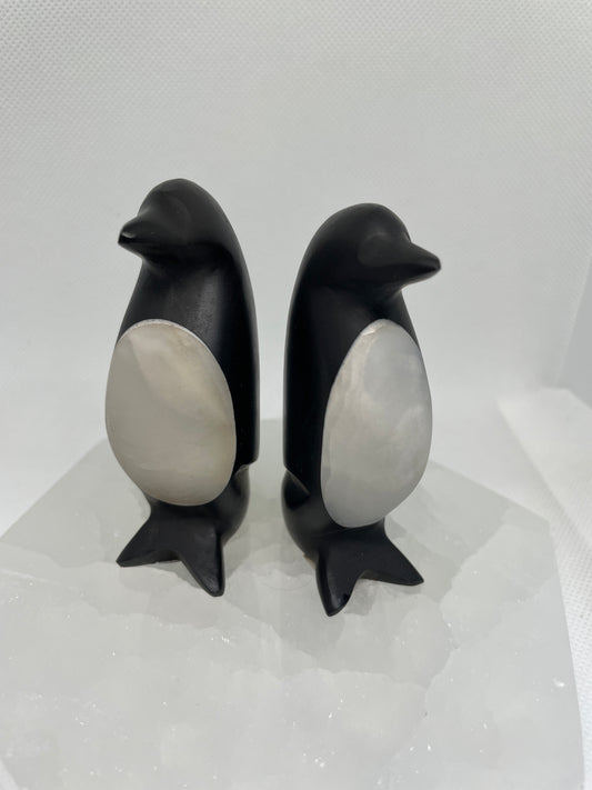 Unpolished Black Onyx x White Onyx Penguin(small)