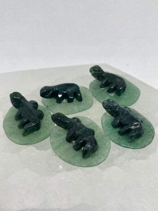 Moss Agate Lizard on Leaf Mini