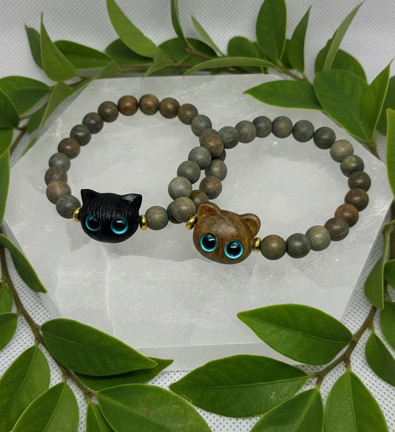 Wooden Kitty Bracelet 8mm